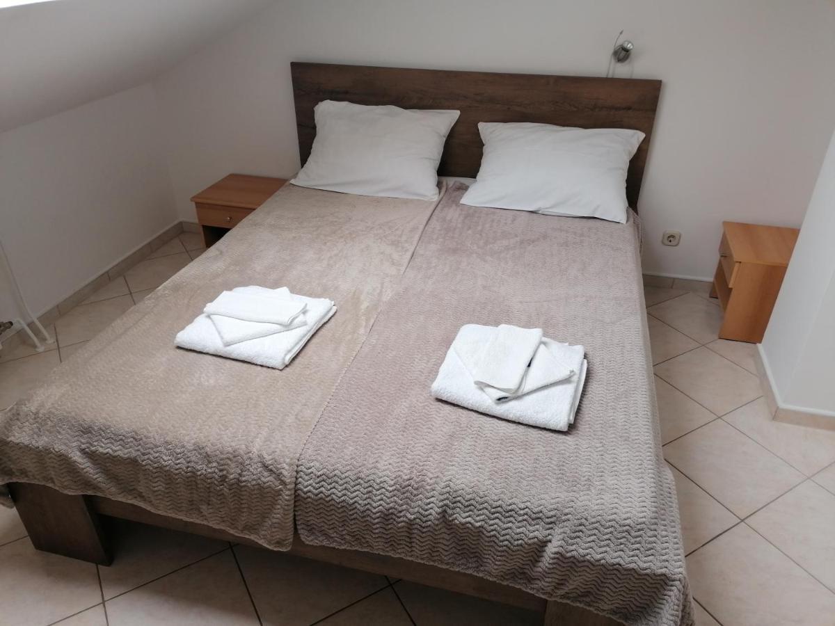 Apartmani Stille Karlobag Kültér fotó